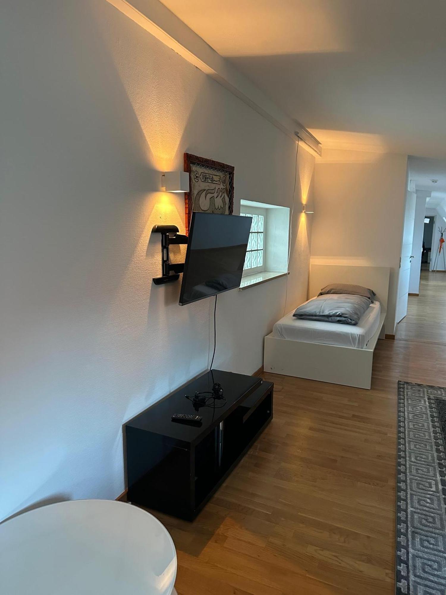 Al Nafurah Apartments Monaco di Baviera Esterno foto