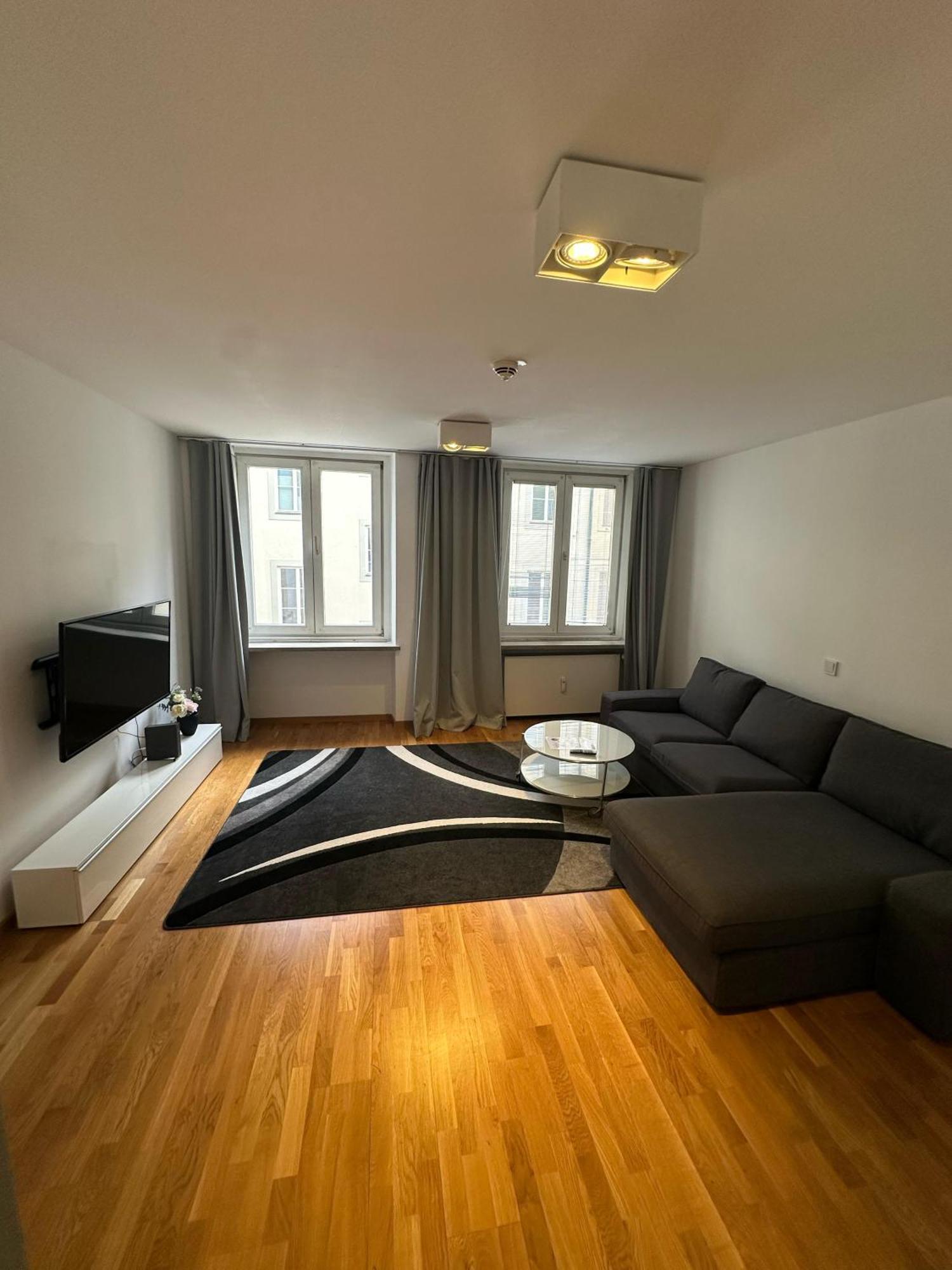 Al Nafurah Apartments Monaco di Baviera Esterno foto
