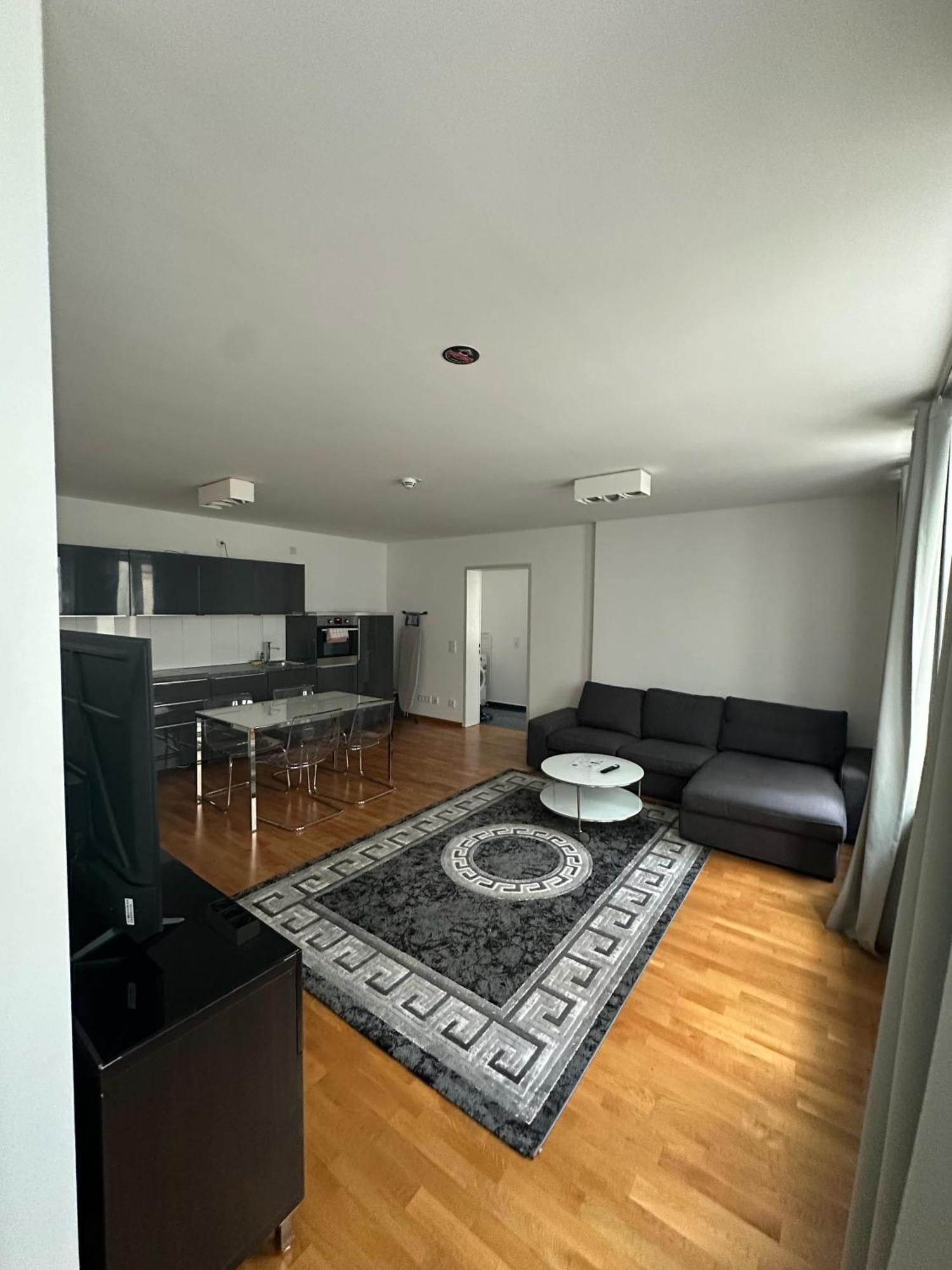 Al Nafurah Apartments Monaco di Baviera Esterno foto