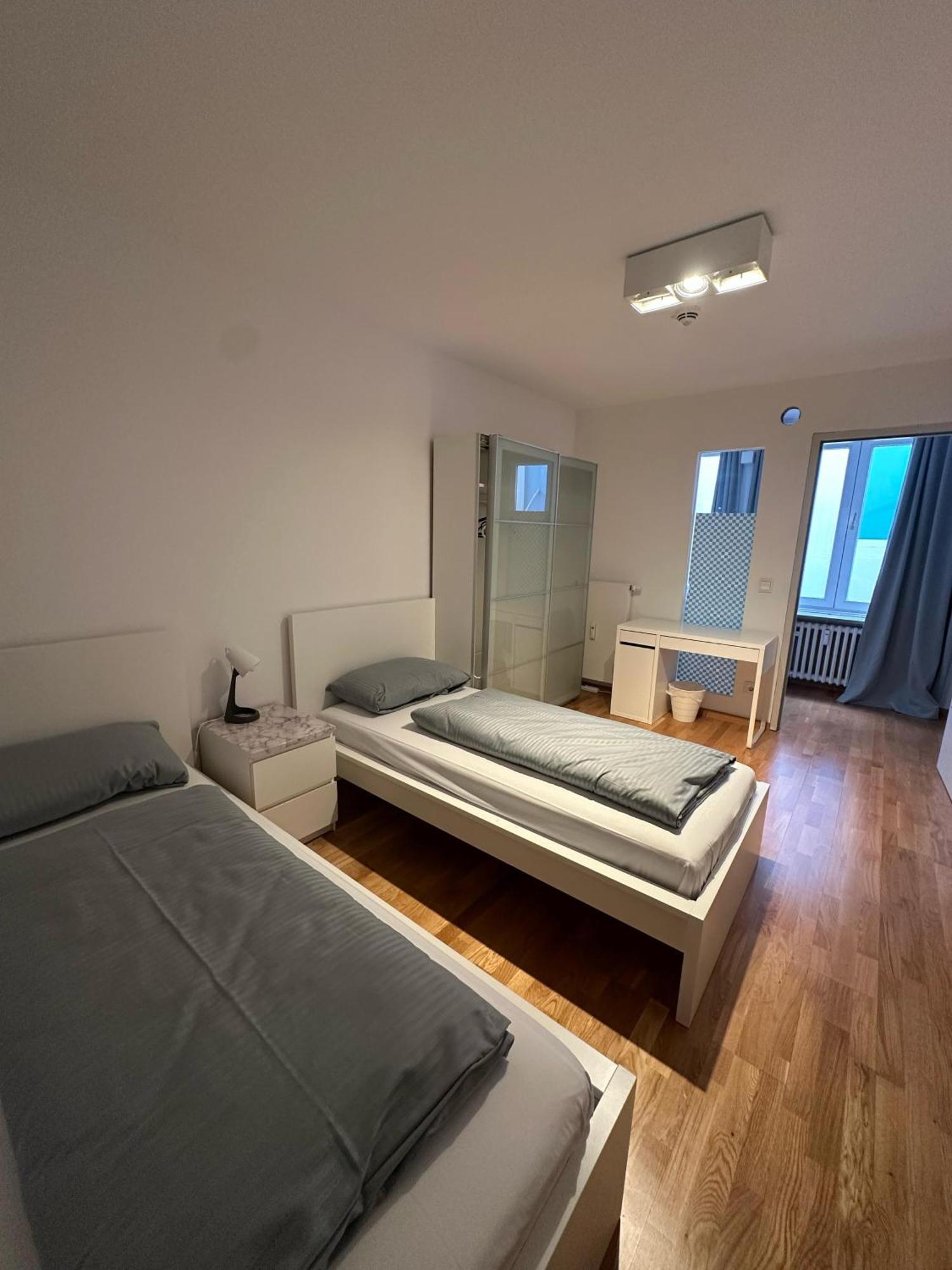 Al Nafurah Apartments Monaco di Baviera Esterno foto